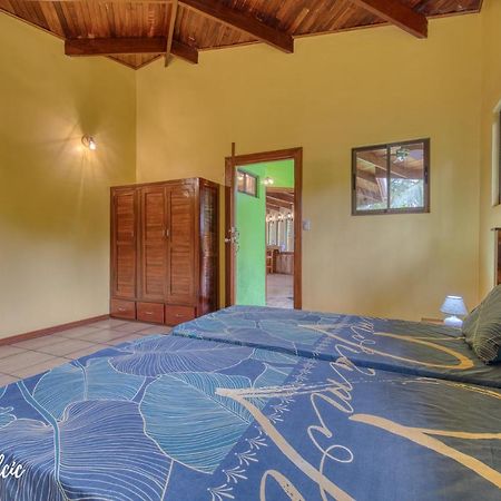 Casa Verde Puerto Viejo de Talamanca ภายนอก รูปภาพ