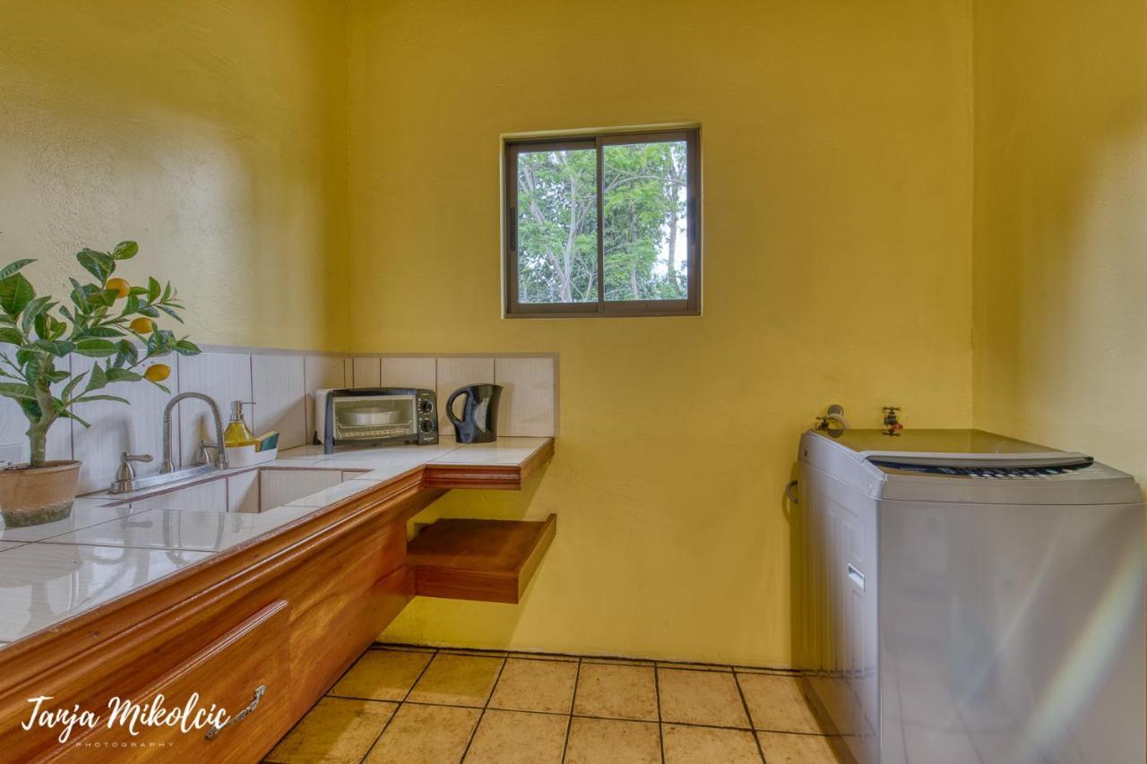 Casa Verde Puerto Viejo de Talamanca ภายนอก รูปภาพ